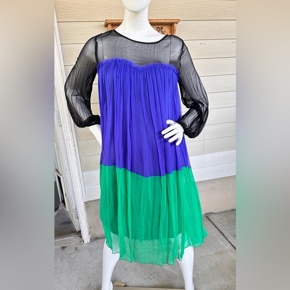 Elegant Purple and Green Dress with Sheer Black sleeves - Picture 4 of 5